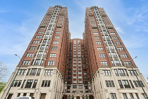 5840 S Stony Island Ave #3F Photo 1