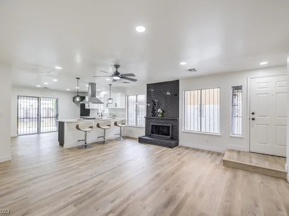 515 Bayberry Dr, Las Vegas, NV 89110