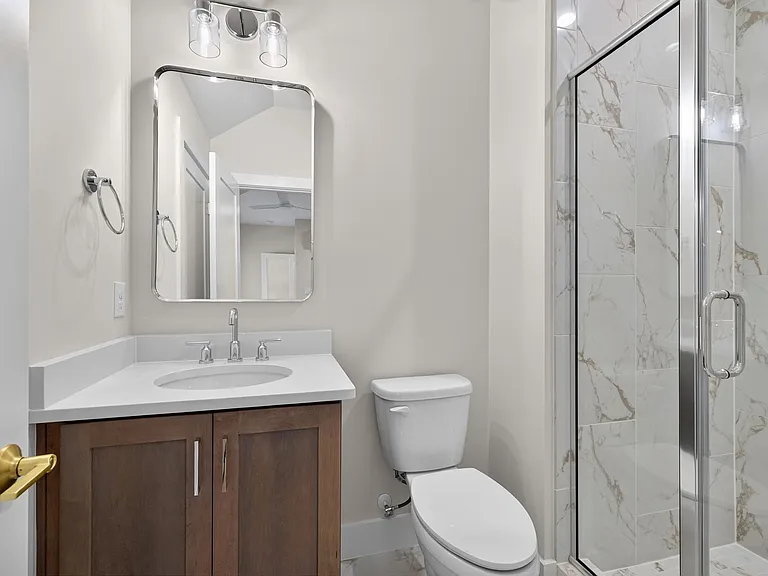 407 Chatham View Rd — Photo 50
