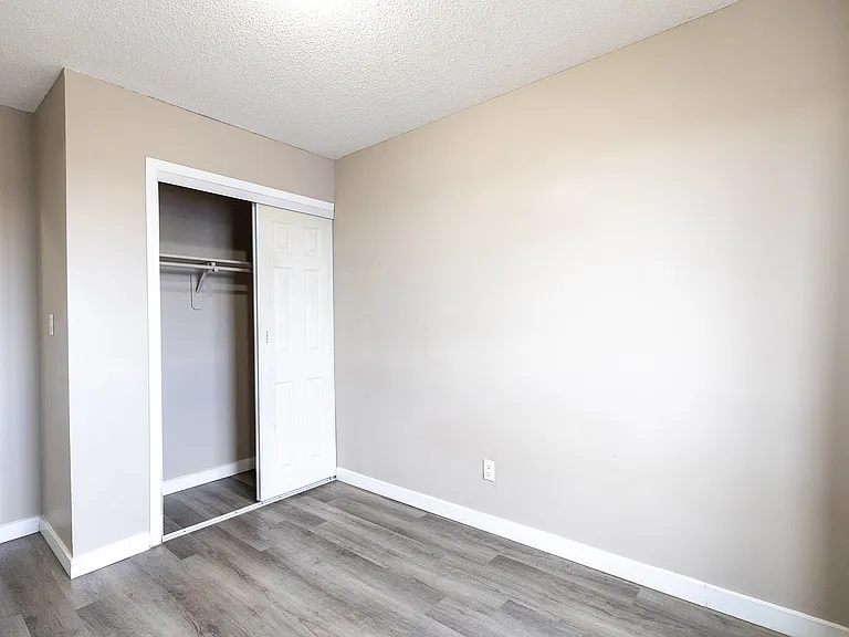 412 Huntsville Cres NW — Photo 21