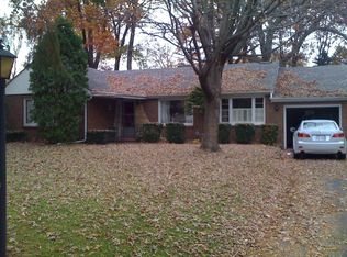 1810 Hillcrest Rd, Rockford, IL 61108