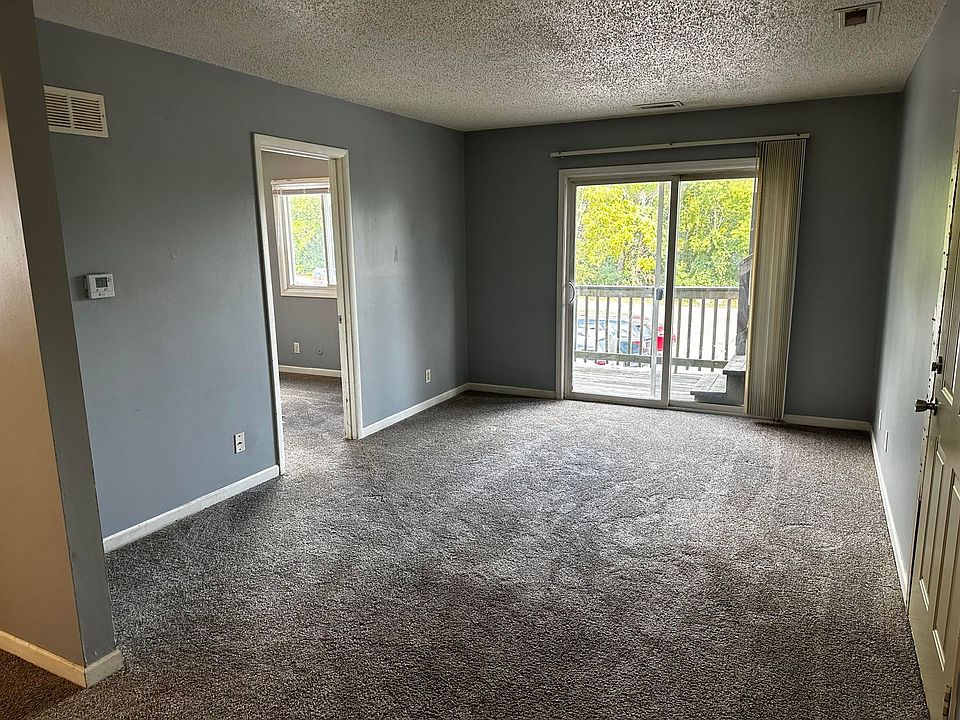 1st image of 975 39th St APT 975-7
