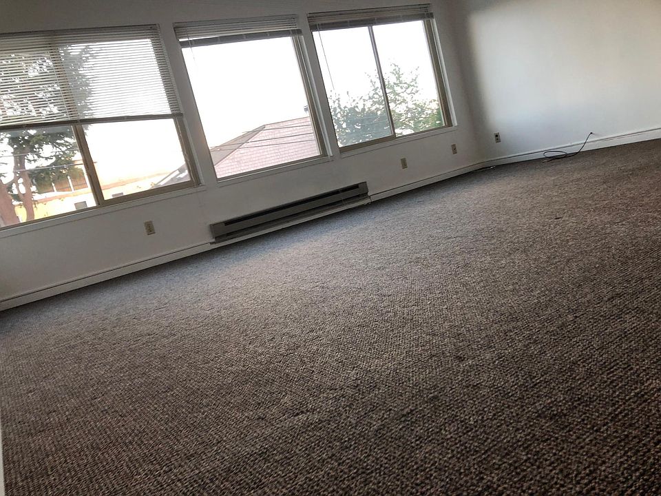1st image of 1425 5th Ave N #203