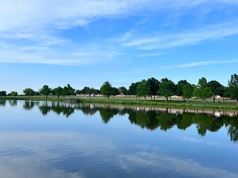 7924 Quiet Meadow Ln — Photo 21