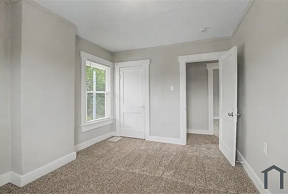 2600 Wayne Ave — Photo 27