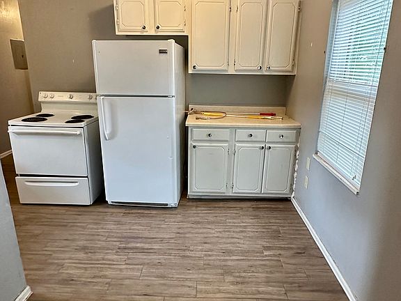 3rd image of 1804 2nd Ave