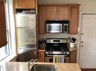 76 W Cedar St #5R, Boston, MA 02114