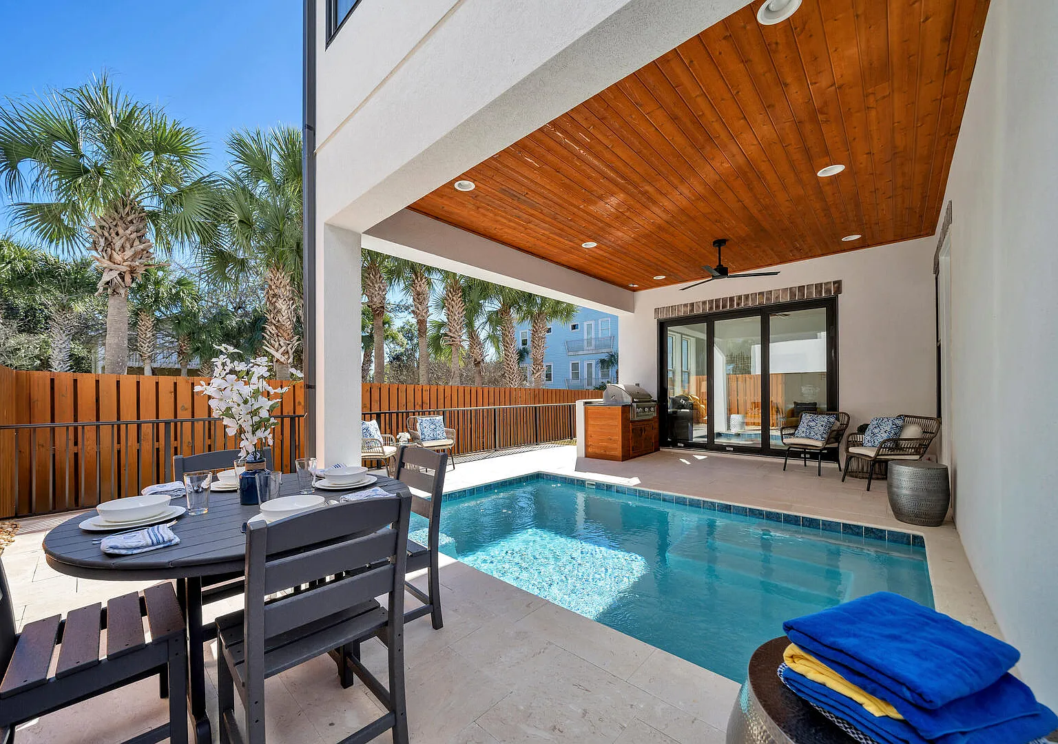 6 bed, 3000 sqft, $8,500 — Photo 3