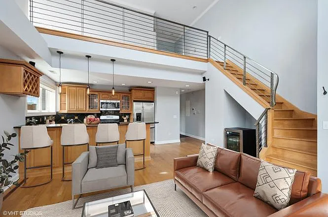 2 bed, 1700 sqft, $3,850 — Photo 2