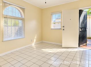 840 7/8 W 66th St, Los Angeles, CA 90044