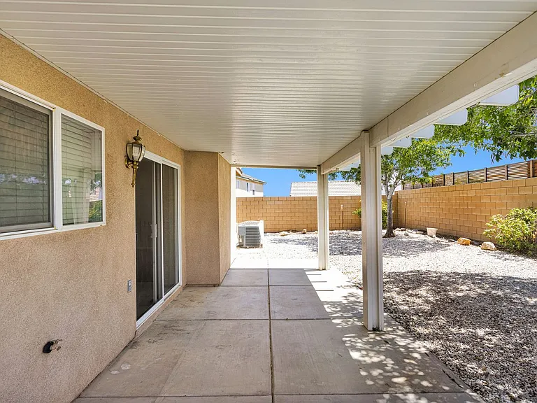 13085 Camden Ln — Photo 23