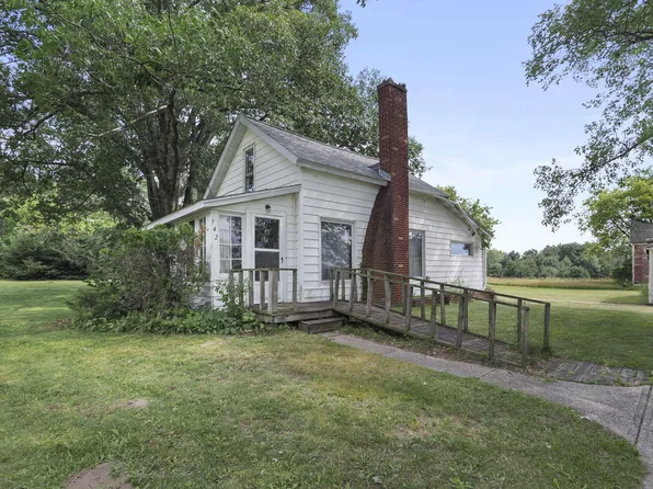 742 Paluster St, Cadillac, MI 49601