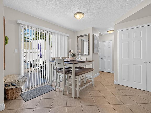 5th image of 237 Del Loma Ct