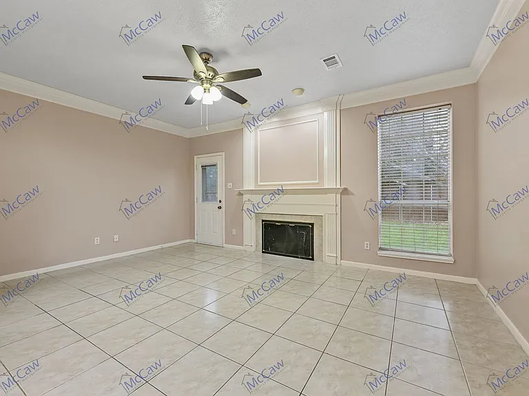 3211 Wessex Cir — Photo 4