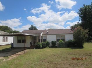 104 NW 4th St, Jones, OK 73049