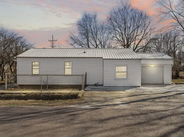 3002 W Walnut Street, Springfield, MO 65802