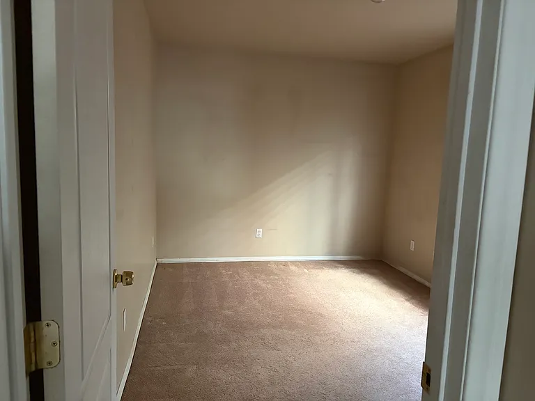 229 S Orange Ave #A — Photo 4