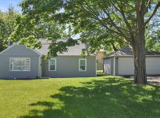 7151 N 41st St, Milwaukee, WI 53209