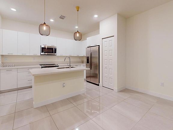 4th image of 4670 NW 83rd Psge #4670