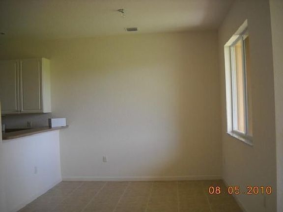 3rd image of 2590 Stockbridge Sq SW