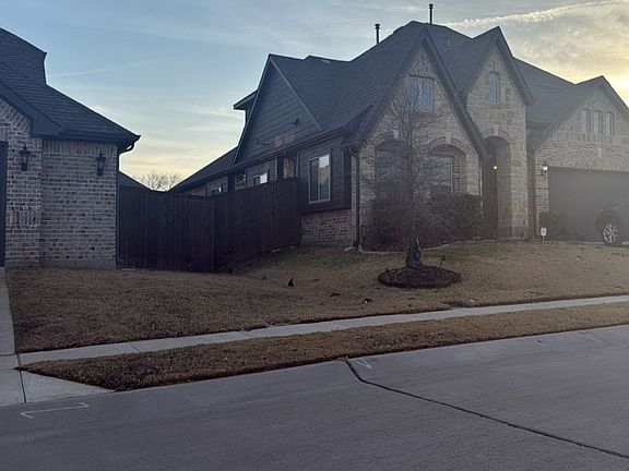 3rd image of 1010 Timber Ridge Dr