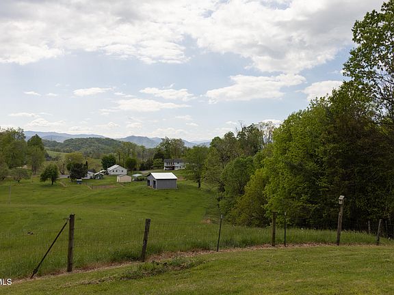 4th image of 133 Bob Wright Rd