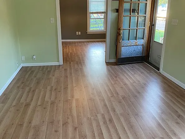 301 19th Ave, Sterling, IL 61081