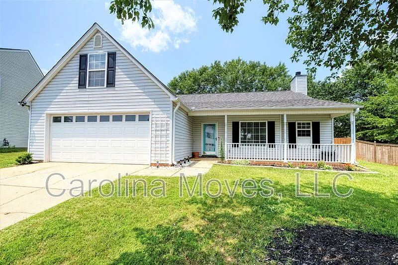 3 bed, 2.0 bath, 1608 sqft, $1,950 — Photo 2