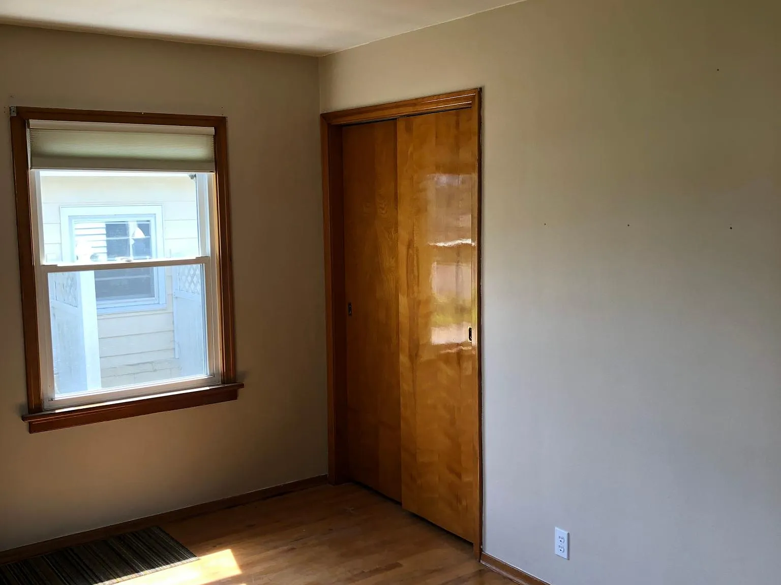 3 bed, 1300 sqft, $1,700 — Photo 3