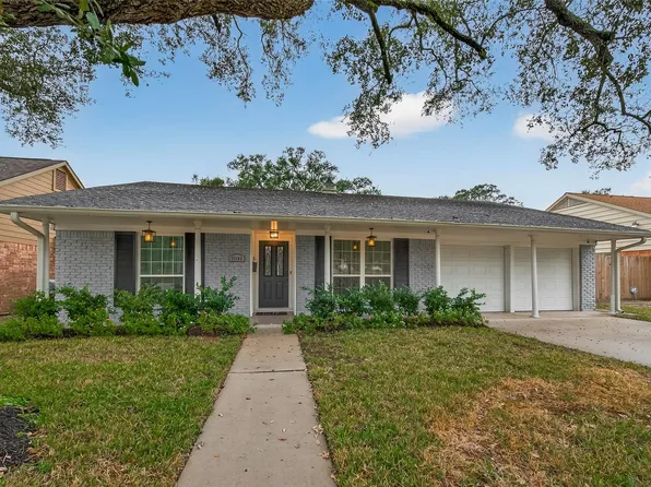11102 Hillcroft St, Houston, TX 77096