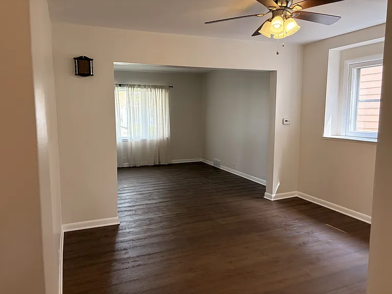 296 Crestwood Ave #1 — Photo 3