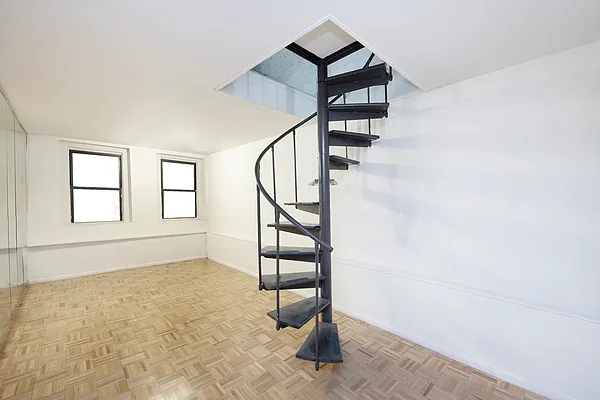 Rented by R New York | media 10