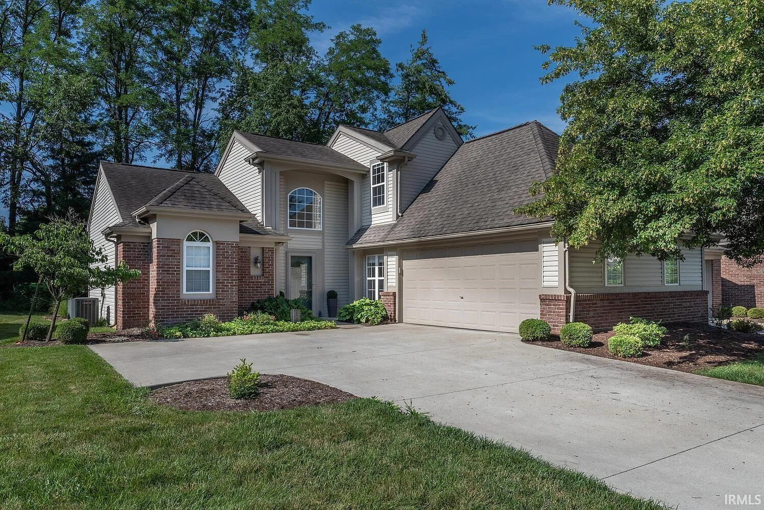 722 E Moss Creek Dr photo 1