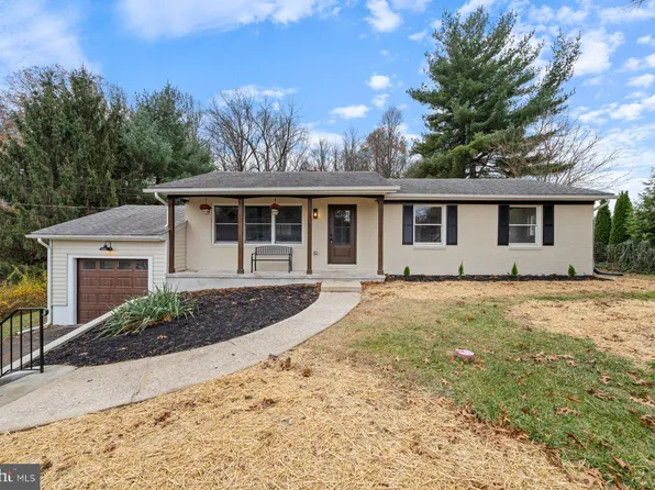 2403 Shawnee Dr, Finksburg, MD 21048