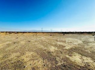 2 Sandstone Rd, Phelan, CA 92371