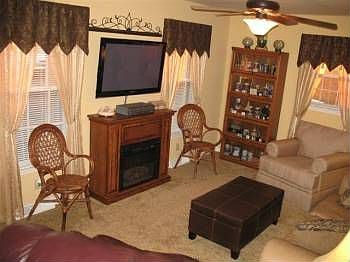 4th image of 510 Foxhall Dr