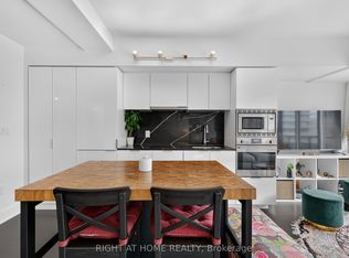 955 Bay St #1809, Toronto, ON M5S 0C6