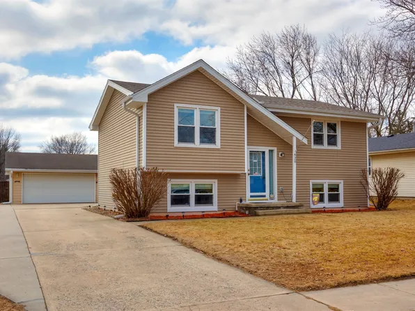 620 NE 6th St, Grimes, IA 50111