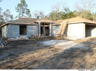 3160 W Hamlet Pl, Citrus Springs, FL 34433