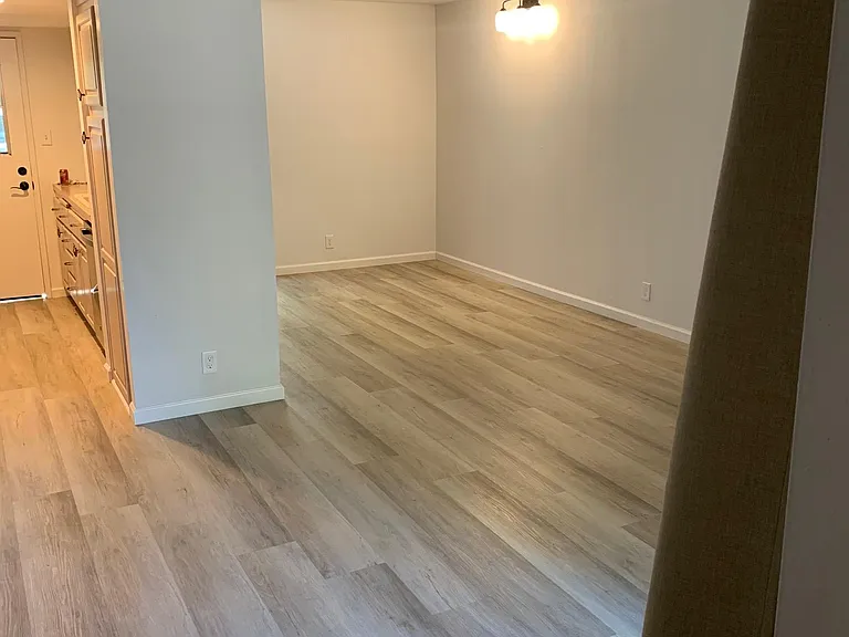 170 Roundtree Blvd — Photo 5