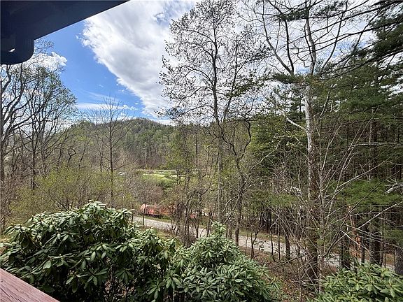 3rd image of 150 Turkey Ridge S