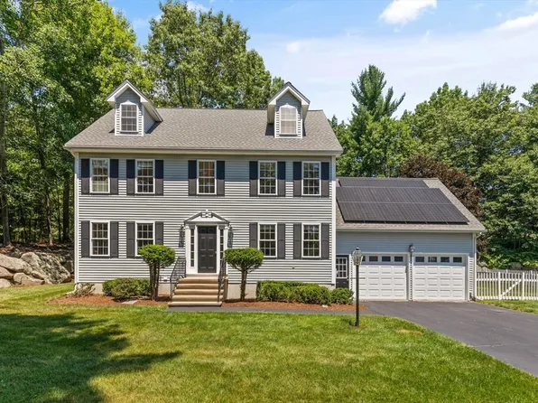 8 Vineyard Rd, Westford, MA 01886