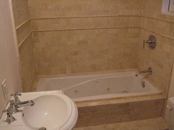 Jacuzzi Tub 2nd Bath