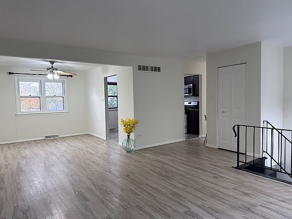 3rd image of 22730 East Dr