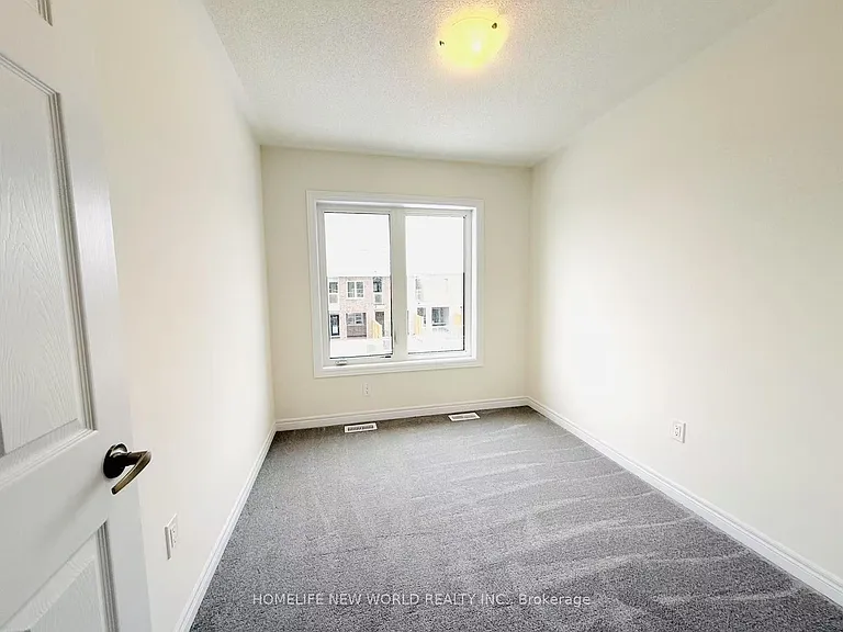 925 Crowsnest Holw — Photo 25
