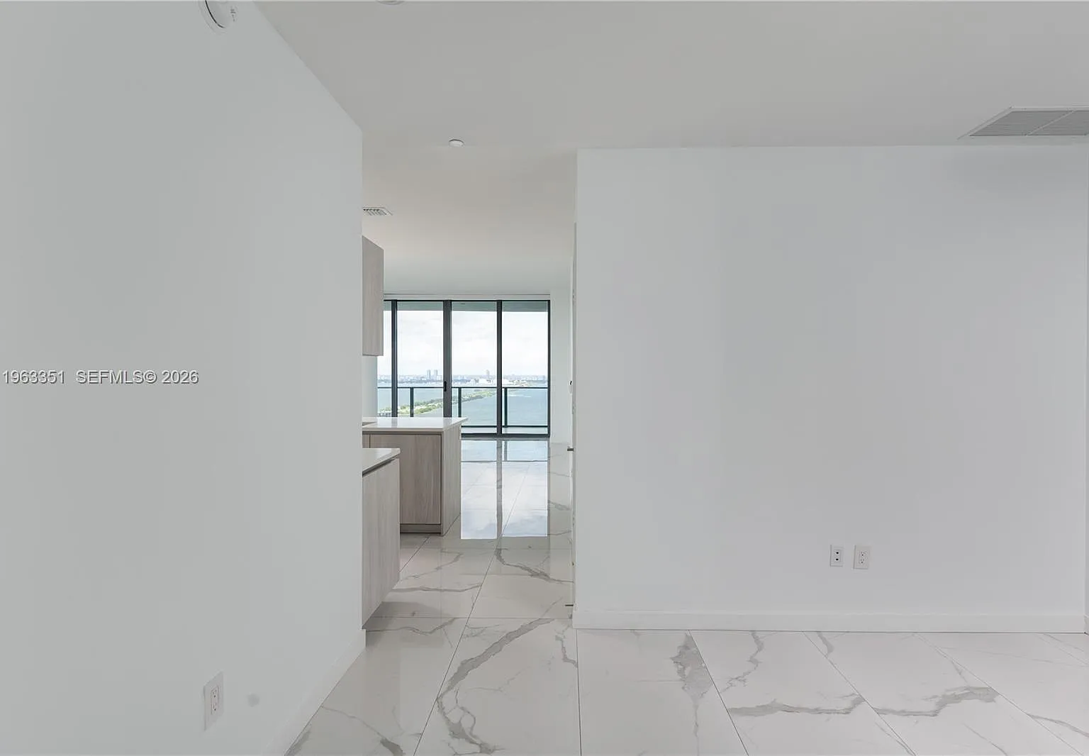 3 bed, 1649 sqft, $8,700 — Photo 1