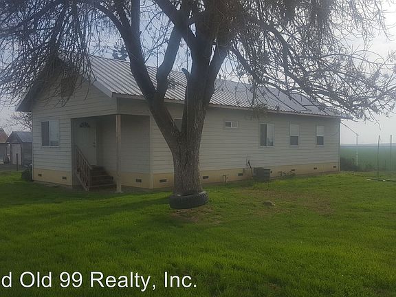 3rd image of 12563 Childs Ave