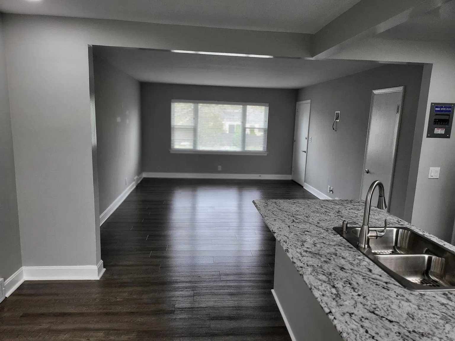 422 Lotis Way — Photo 2