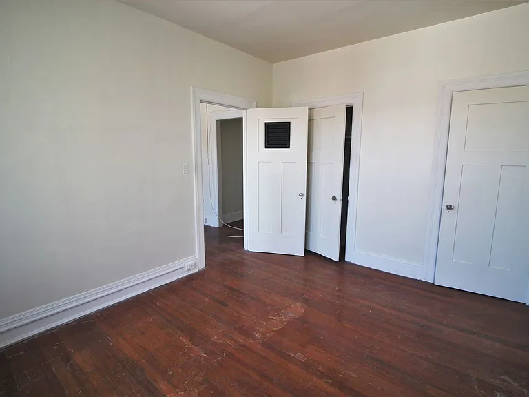 Avon Apartments — Photo 29