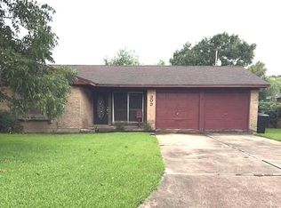 303 N 34th St, Nederland, TX 77627